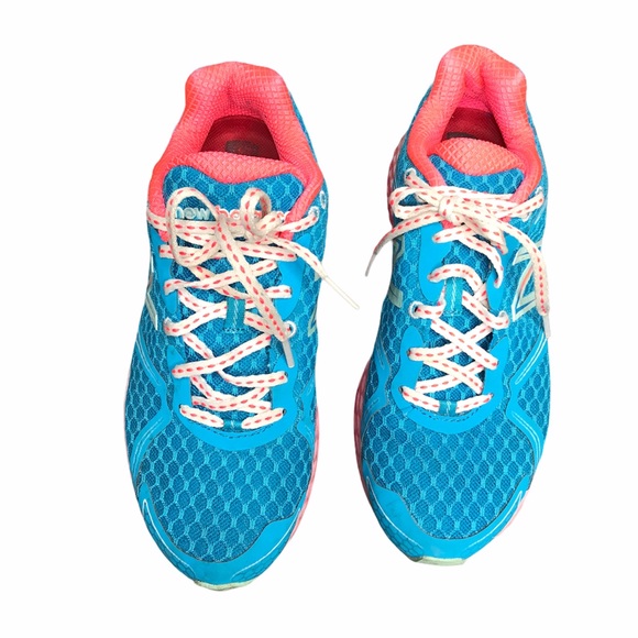 New Balance | Blue & Pink Running Shoes Athletic - Picture 3 of 9